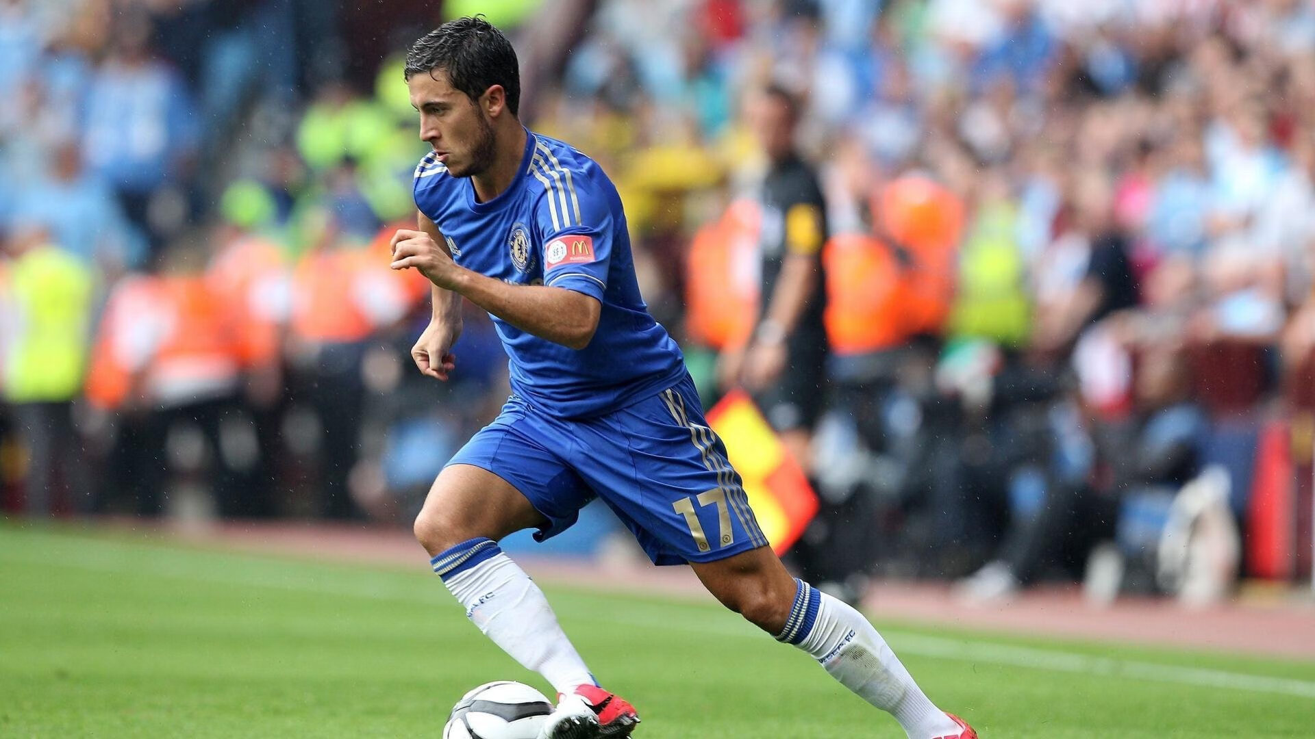 8场就封神!威少23+16+10超基德,成历史篮板最多控卫,威少算超级巨星吗